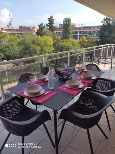 Appart Standing 2 Chambres 2Sdb Clim Piscine Parking Wifi Terrasse 21M2 Local Velo Port-Aventura, Plage, Centre Salou Esterno foto