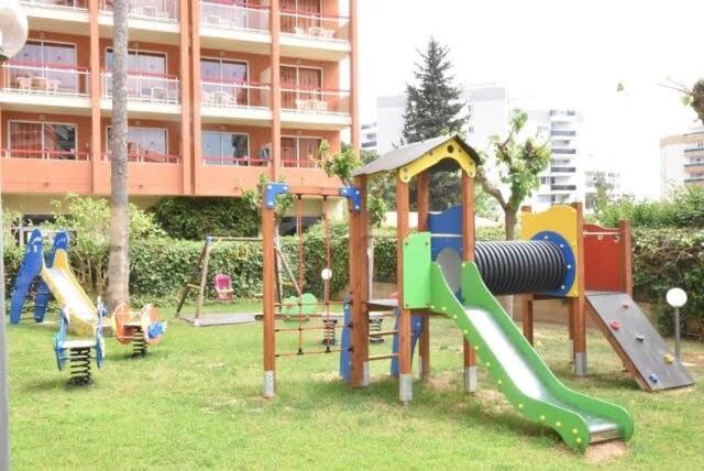 Appart Standing 2 Chambres 2Sdb Clim Piscine Parking Wifi Terrasse 21M2 Local Velo Port-Aventura, Plage, Centre Salou Esterno foto