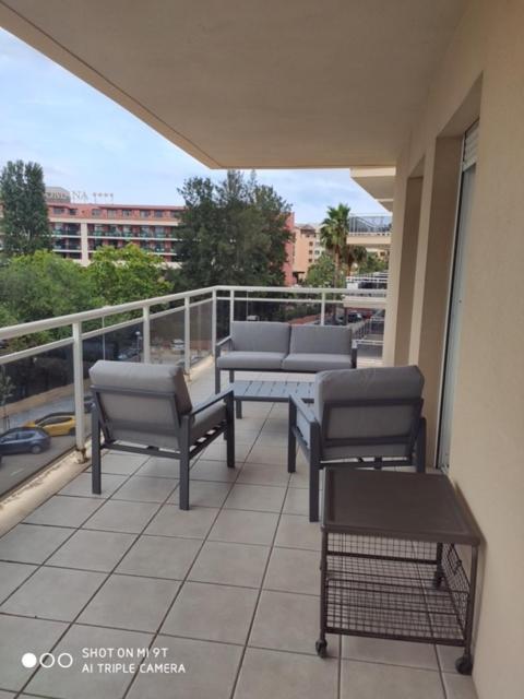 Appart Standing 2 Chambres 2Sdb Clim Piscine Parking Wifi Terrasse 21M2 Local Velo Port-Aventura, Plage, Centre Salou Esterno foto