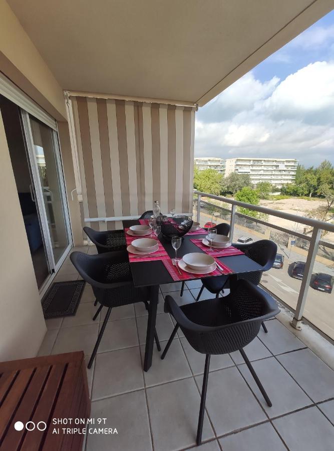 Appart Standing 2 Chambres 2Sdb Clim Piscine Parking Wifi Terrasse 21M2 Local Velo Port-Aventura, Plage, Centre Salou Esterno foto