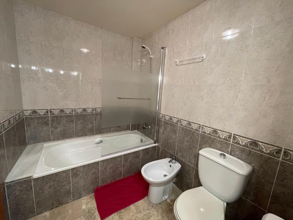 Appart Standing 2 Chambres 2Sdb Clim Piscine Parking Wifi Terrasse 21M2 Local Velo Port-Aventura, Plage, Centre Salou Esterno foto